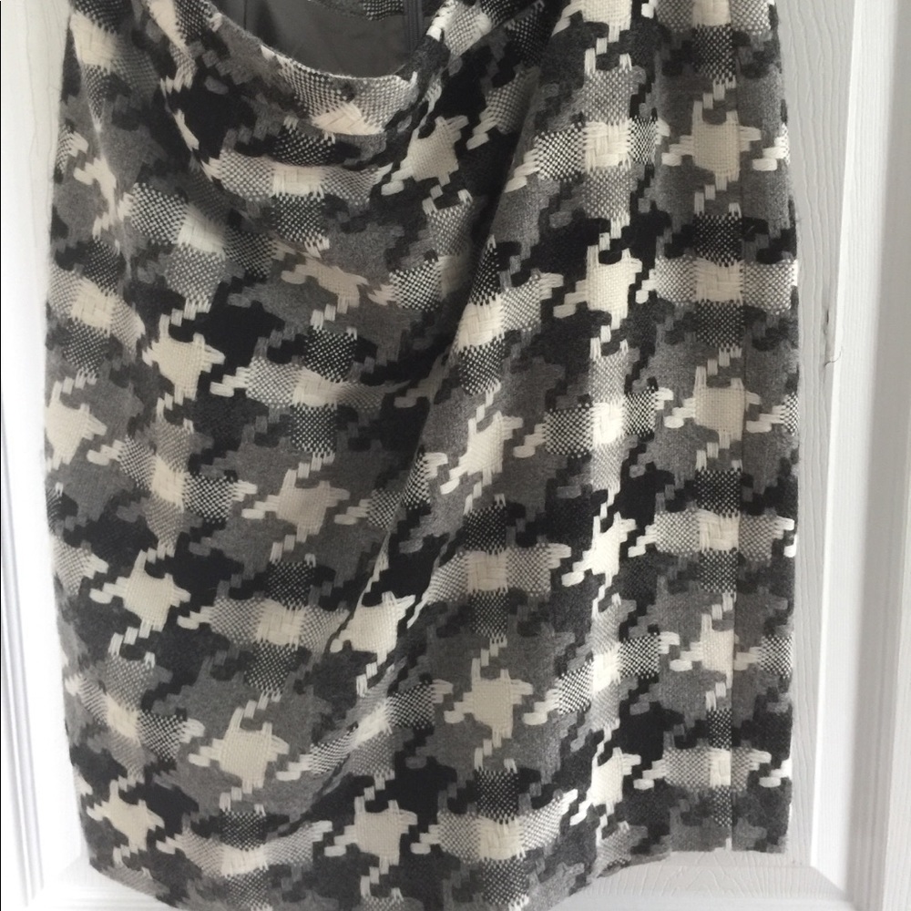 Wool skirt